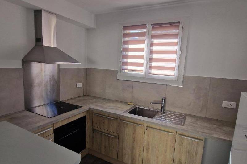 Appartement t3 meuble 1er etage entierement refait ...