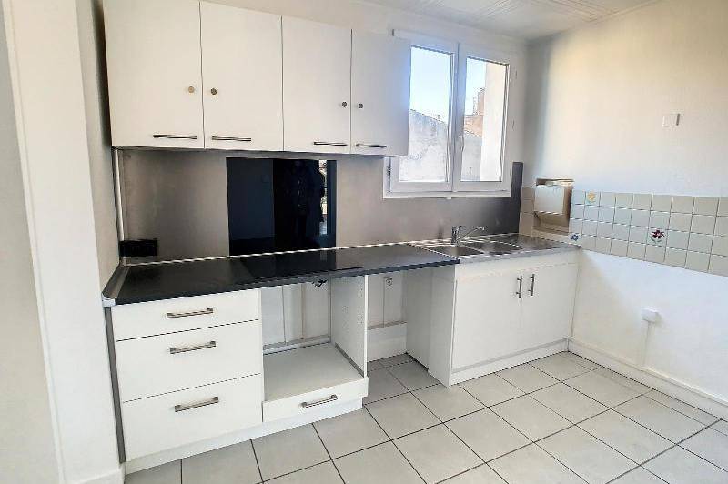Bel appartement 64 m²  au 3ème étage  ...