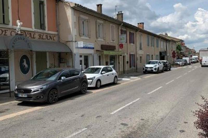 Beau local avec climatisation dans le centre du  ...