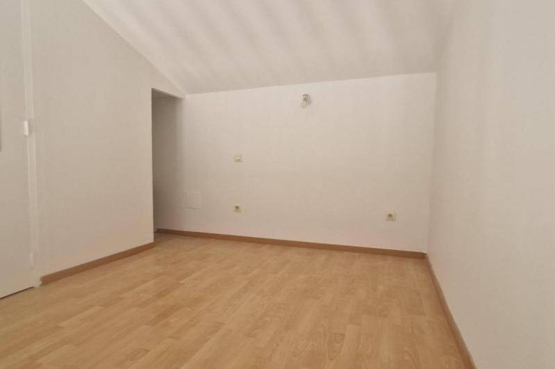 Appartement t1 en duplex - cour - place ...