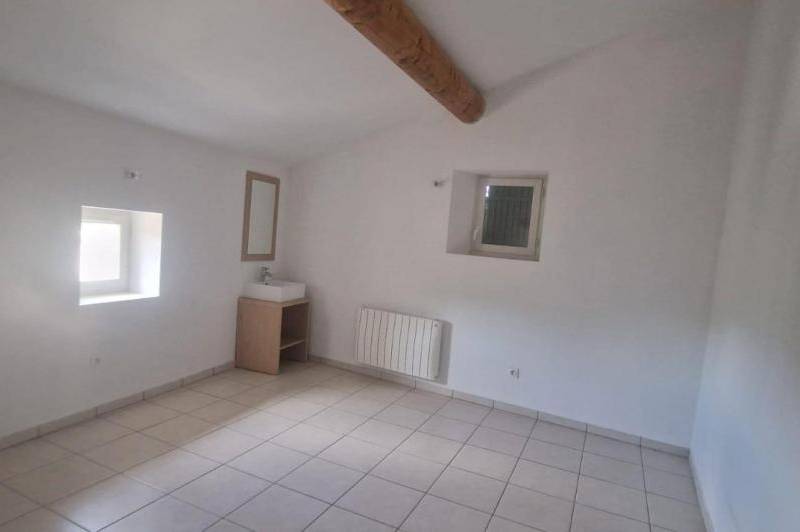 Charmant appartement  dans une partie de mas  ...