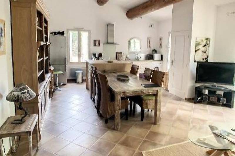 Belle villa meublÉe a gordes - bel environnement  ...