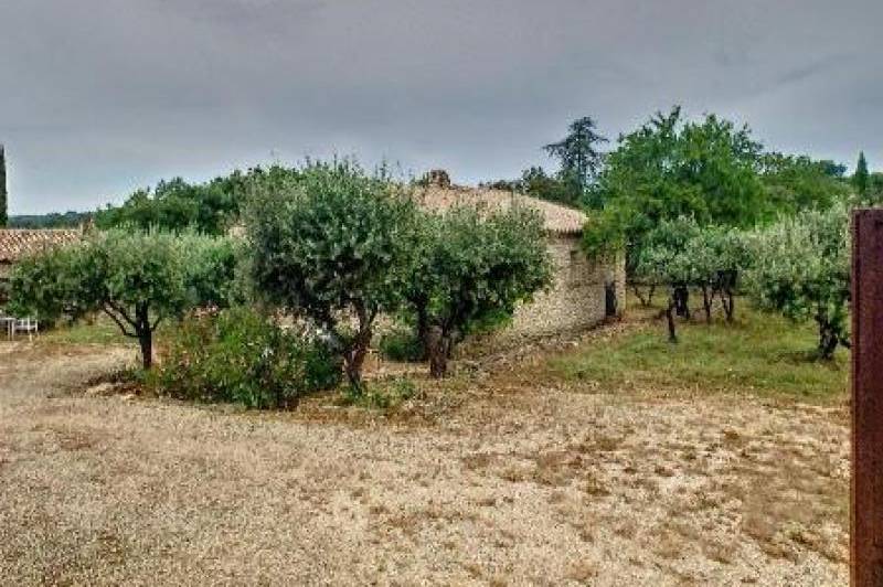 Belle villa meublÉe a gordes - bel environnement  ...
