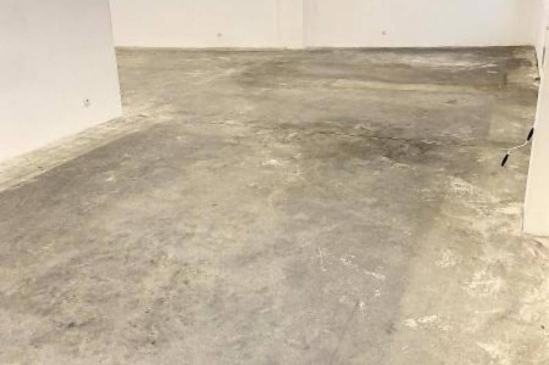 Local commercial a louer - beau local dans  ...