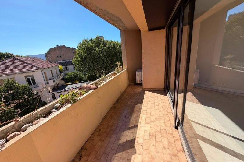 Appartement t3 - balcon -ascenseur-climatisation - appartement - ...