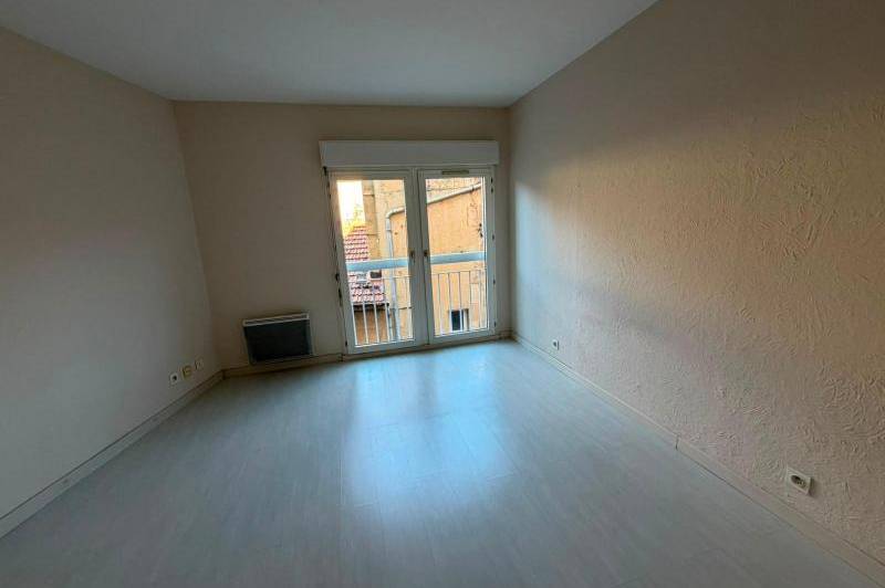 Appartement t3 - balcon -ascenseur-climatisation - appartement - ...