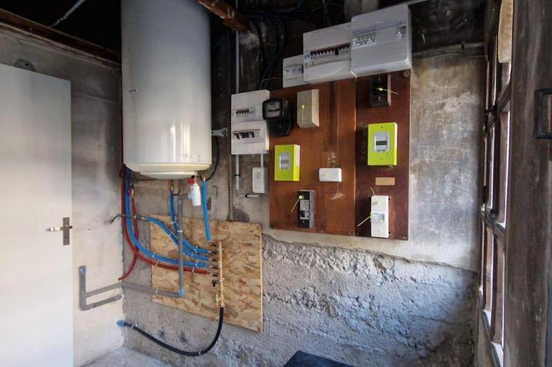 Maison - local professionnel - climatisation - cour ...