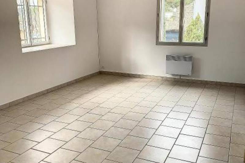Belle maison de village 140m² avec cour cloturee  ...