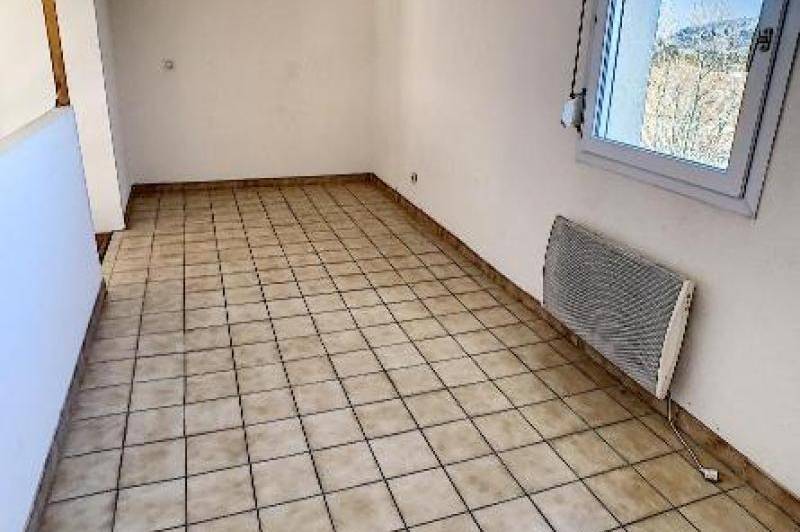 Appartement t2 avec balcon et parking en residence  ...