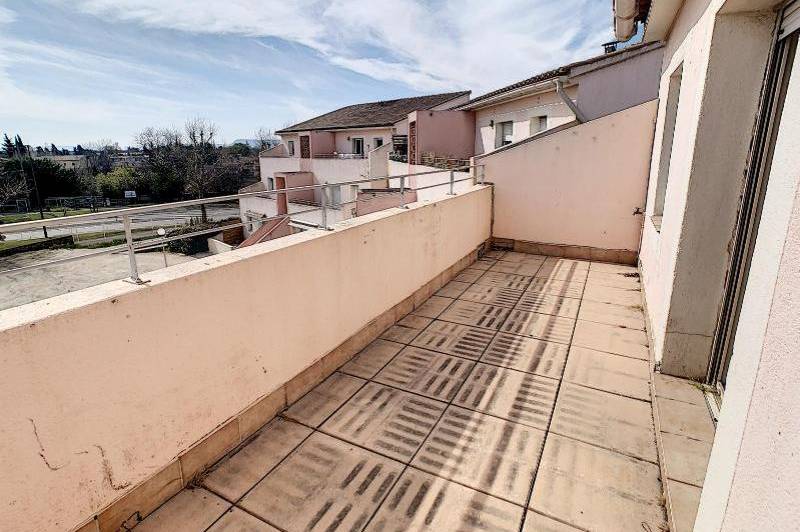 Appartement t2 avec balcon et parking en residence  ...