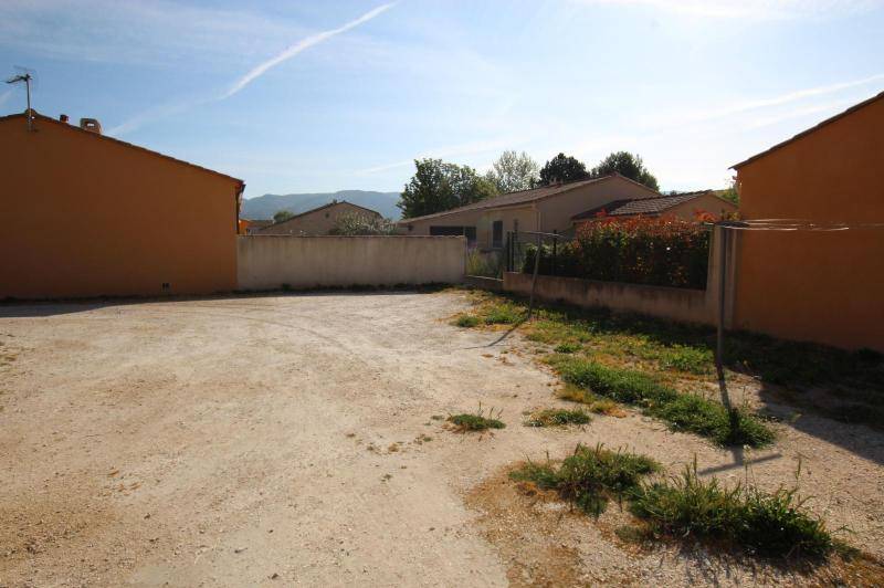 Appartement t1bis  centre village rez de chaussee  ...
