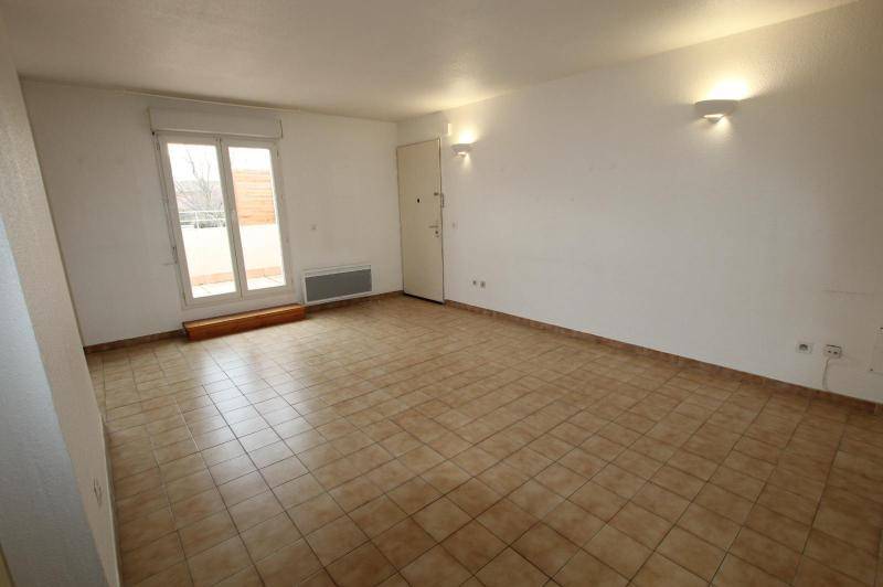 Appartement t2 dans rÉsidence sÉcurisÉe avec parking et  ...
