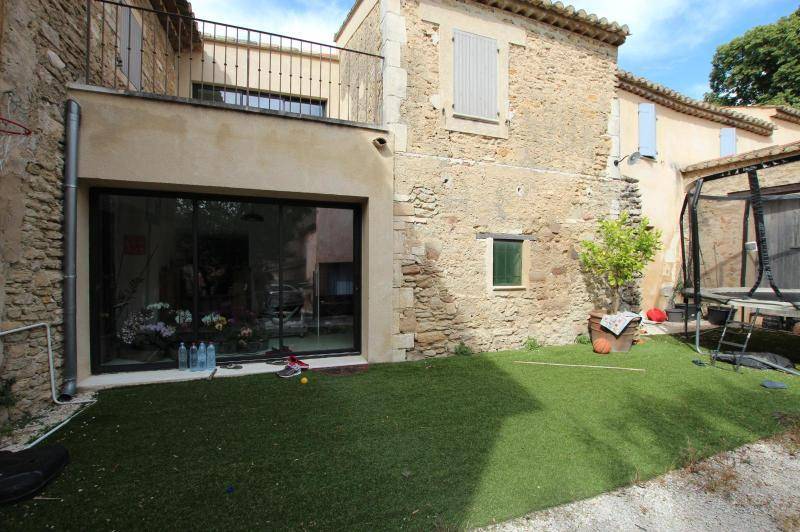 Maison de village mitoyenne - quartier calme -  ...