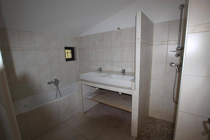 Maison de village mitoyenne - quartier calme -  ...