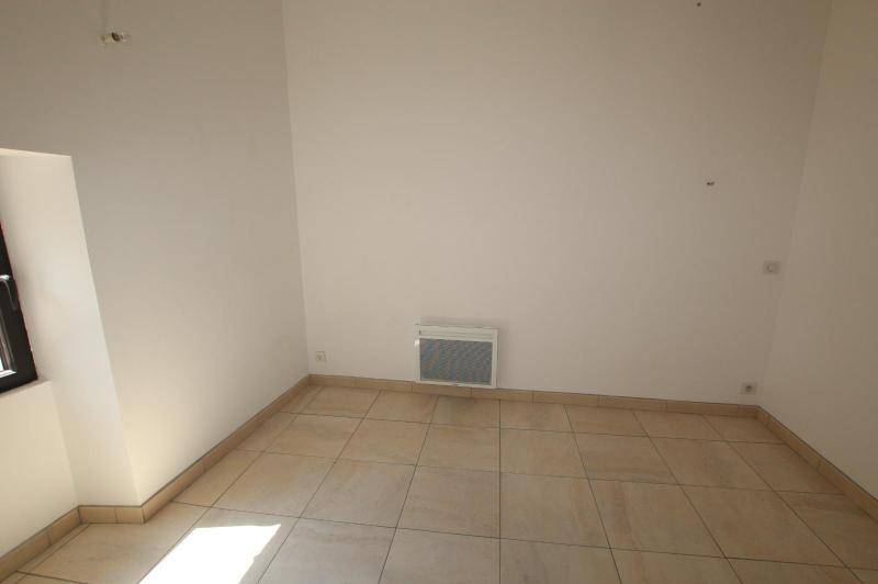 Maison de village mitoyenne - quartier calme -  ...