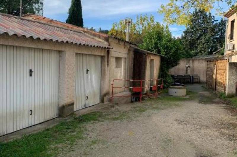 Appartement t3 en rdc avec terrasse privative, garage  ...