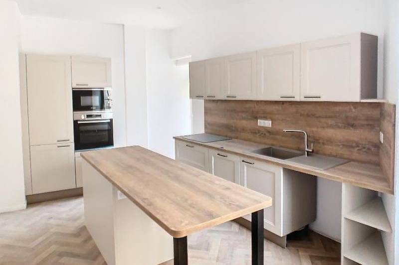 Maison de village entierement renovee - terrasse -  ...