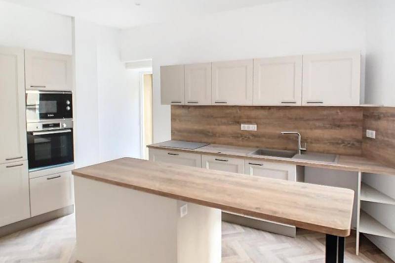 Maison de village entierement renovee - terrasse -  ...