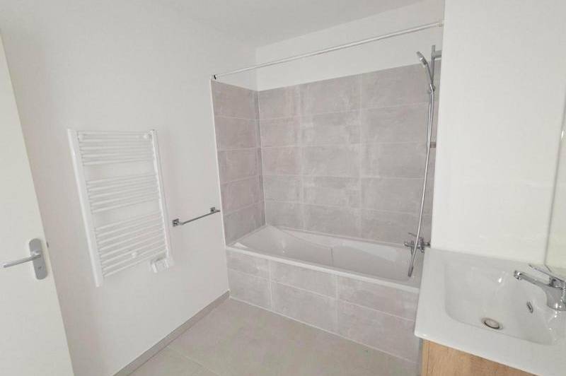 Appartement t3 neuf -dernier etage -  residence  ...