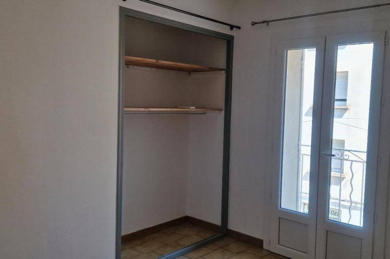 Appartement t3 renove au 2ème étage - avec  ...