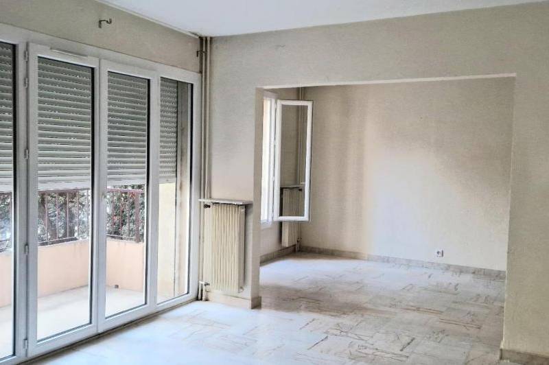 Appartement spacieux - ascenseur - calme - balcon  ...