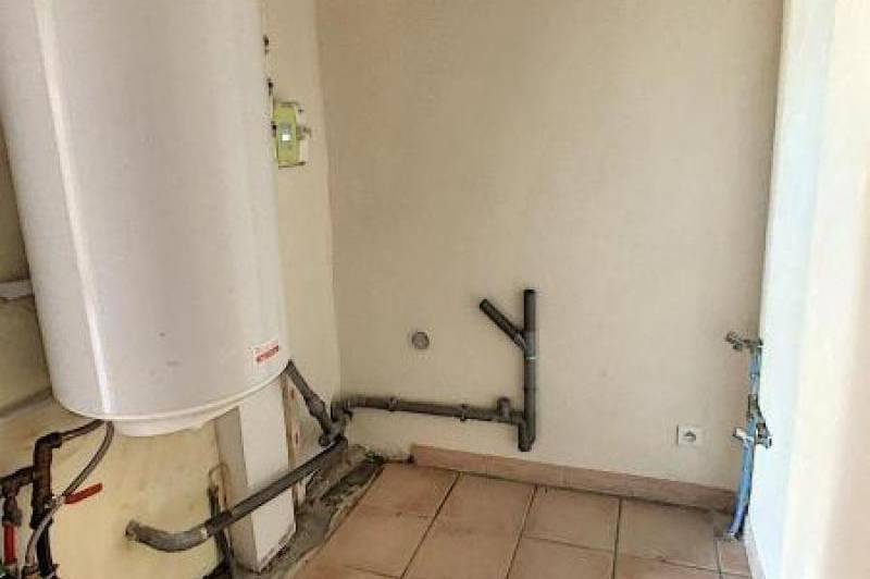 Appartement t3 en rez-de-chaussÉe - cour cloturÉe -  ...