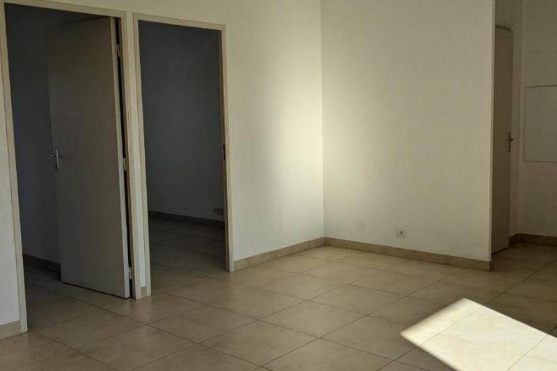 Appartement t3 - residence securisee - ascenseur -  ...