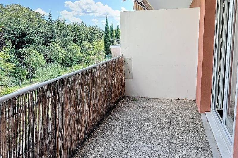 T2 bis au 1er etage avec ascenseur dans  ...