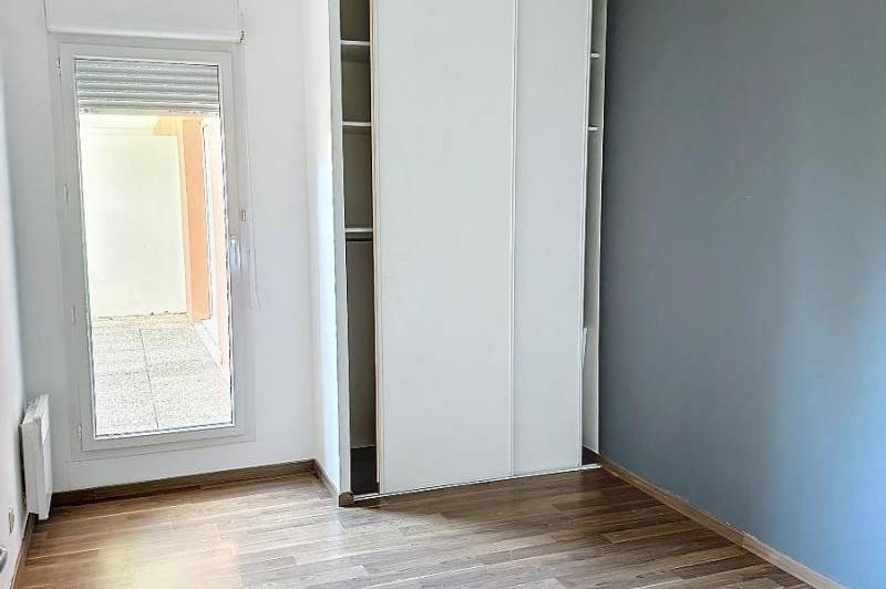 T2 bis au 1er etage avec ascenseur dans  ...