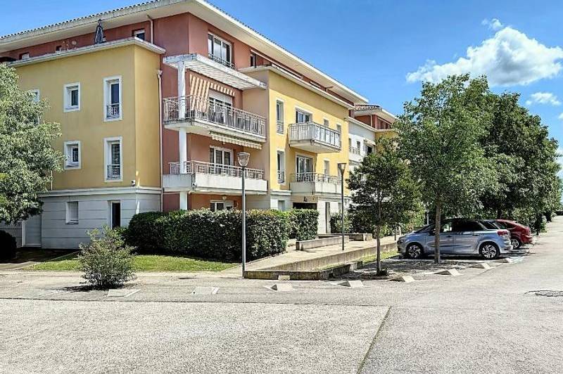 T2 bis au 1er etage avec ascenseur dans  ...
