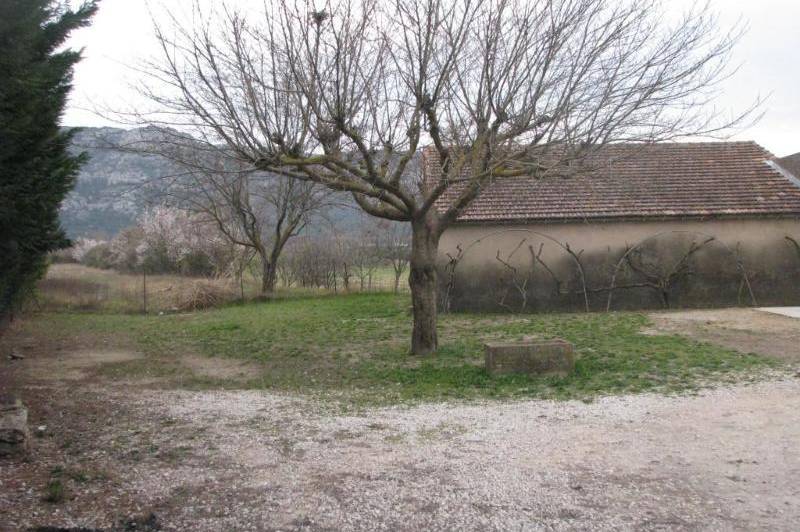 Appartement dans un mas avec terrain de 300m²  ...