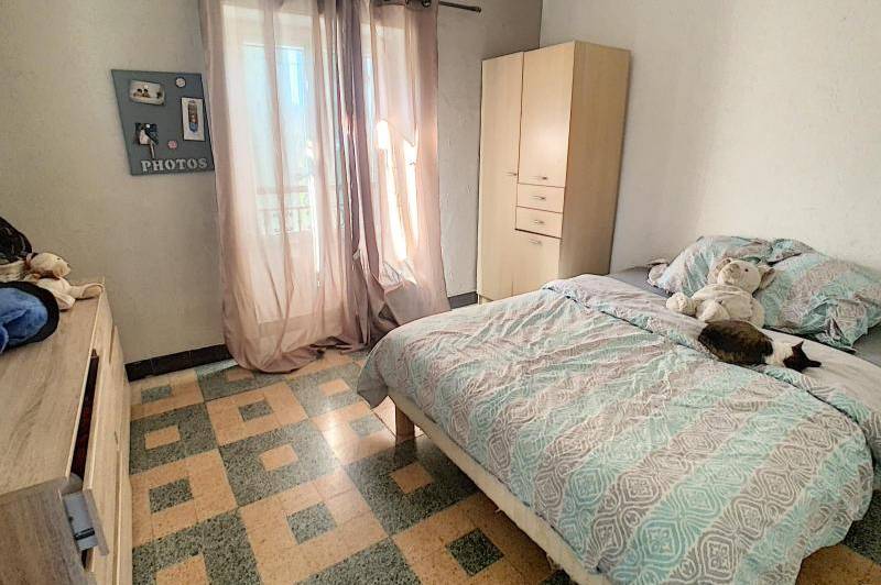 Appartement dans un mas avec terrain de 300m²  ...