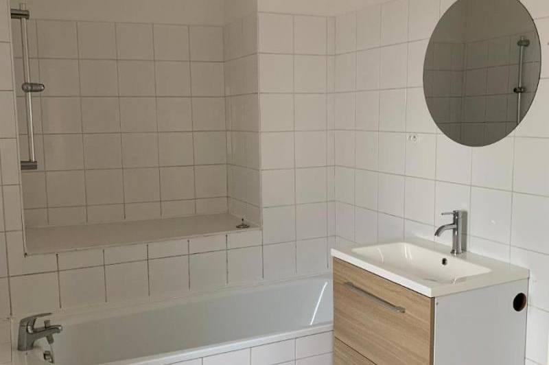 Appartement t3 centre ville avec balcon et parking  ...