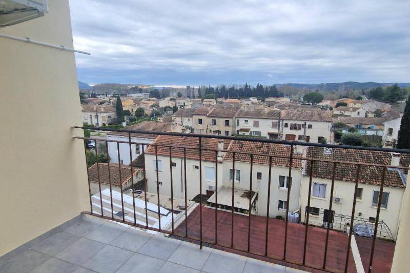 Appartement t1- proche intermarche - cave - balcon  ...