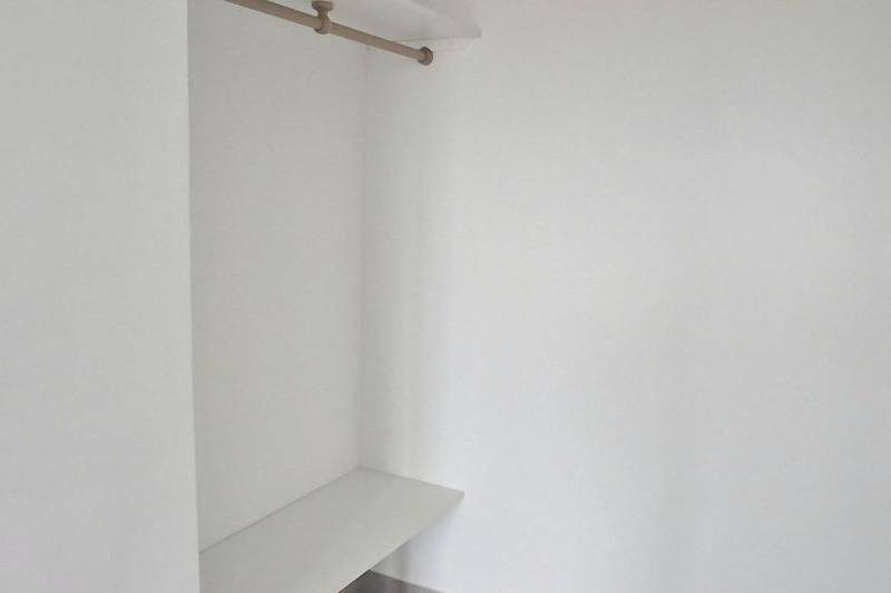 Appartement t1- proche intermarche - cave - balcon  ...