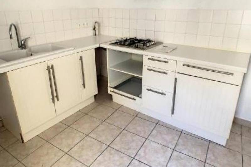Appartement t2 en duplex - cour privÉe -  ...