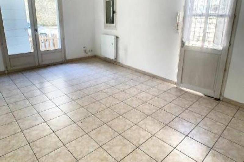 Appartement t2 en duplex - cour privÉe -  ...