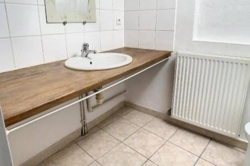 Appartement t2 en duplex - cour privÉe -  ...