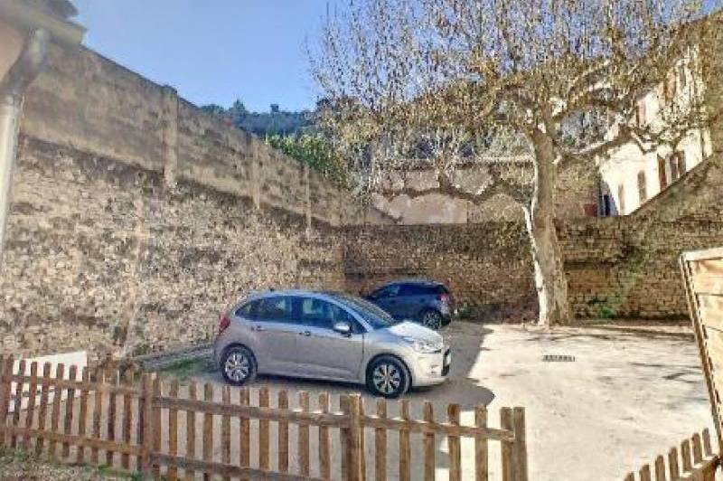 Appartement t2 en duplex - cour privÉe -  ...