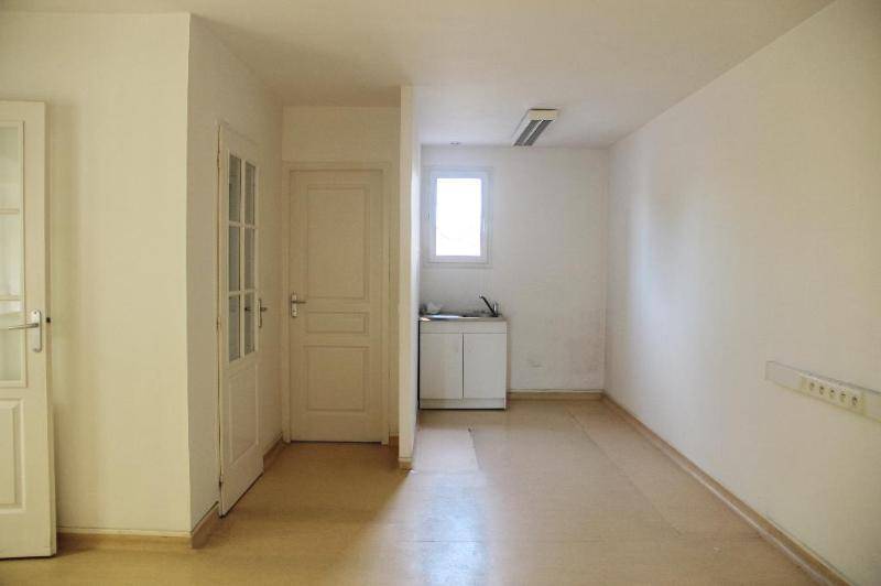Local commercial ou professionnel avec parking - local  ...