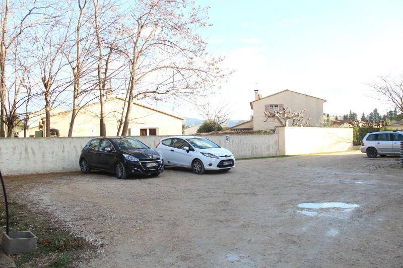 Local commercial ou professionnel avec parking - local  ...