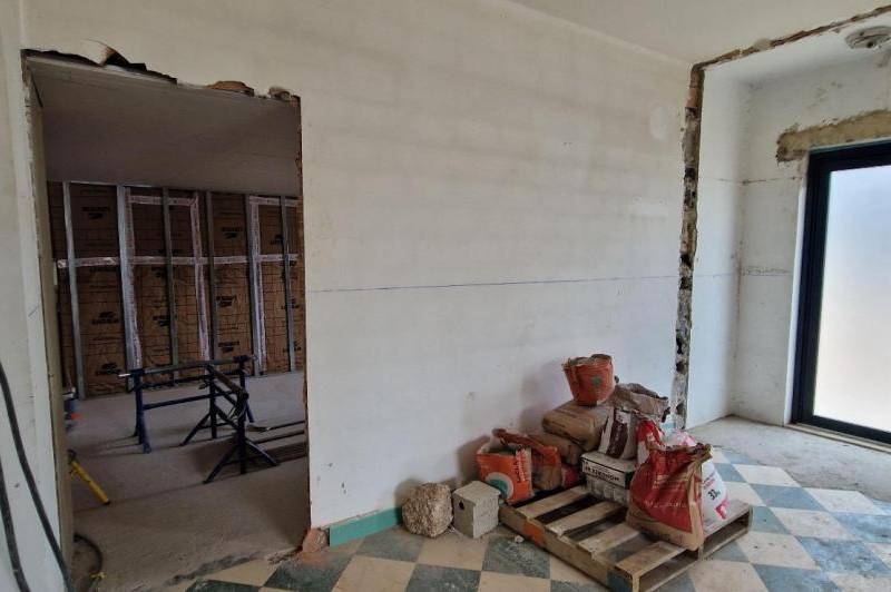 Local de 80 m² - cour cloture -  ...