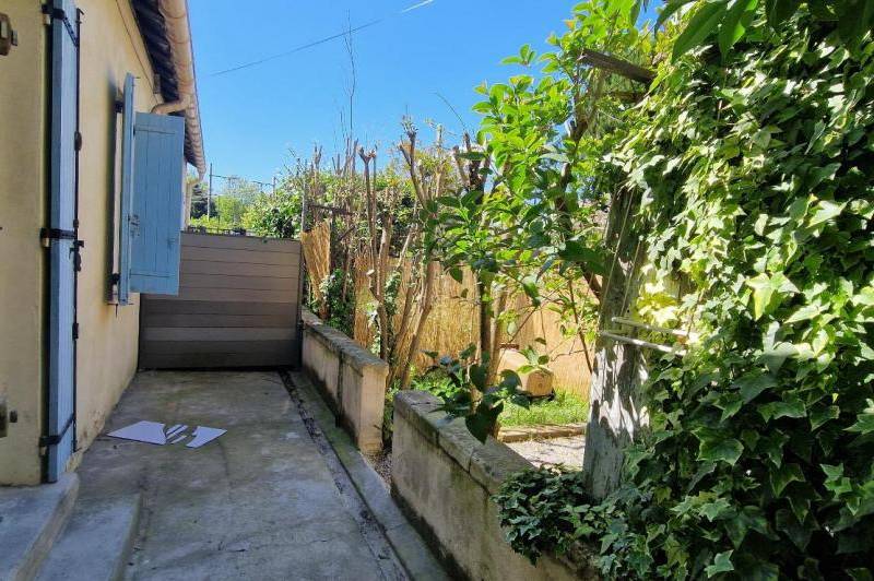 Appartement renove - rez-de-chaussee - proche centre ville  ...