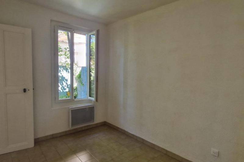 Appartement renove - rez-de-chaussee - proche centre ville  ...