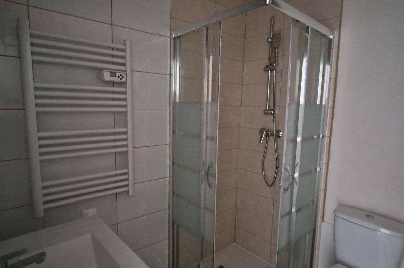 Appartement renove - rez-de-chaussee - proche centre ville  ...