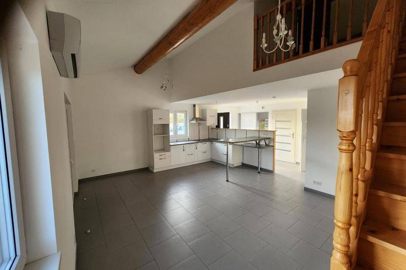 Appartement excellent etat - rez-de-jardin - ajrdin -  ...