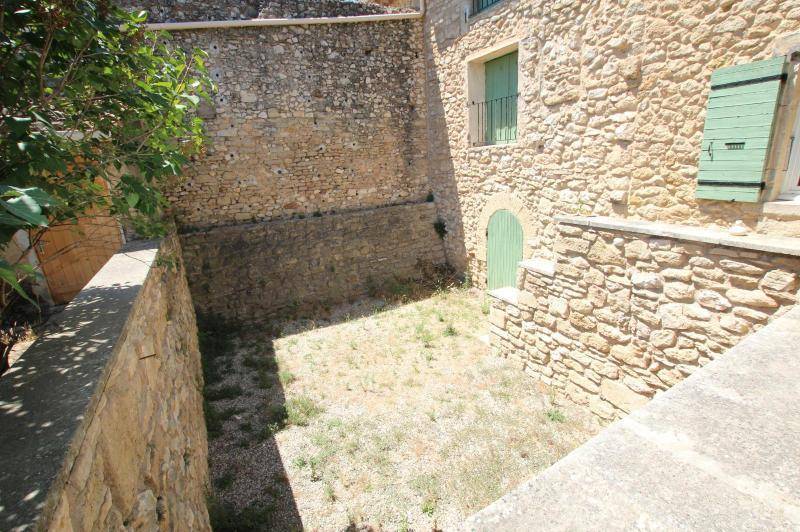 Maison de campagne atypique avec cour cloturee -  ...
