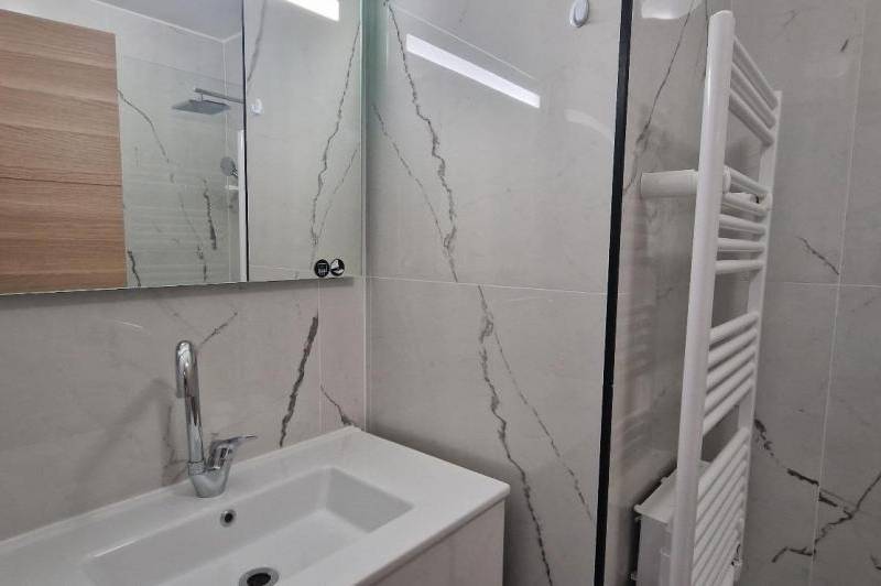 Appartement renove - ascenseur -  climatisations -  ...