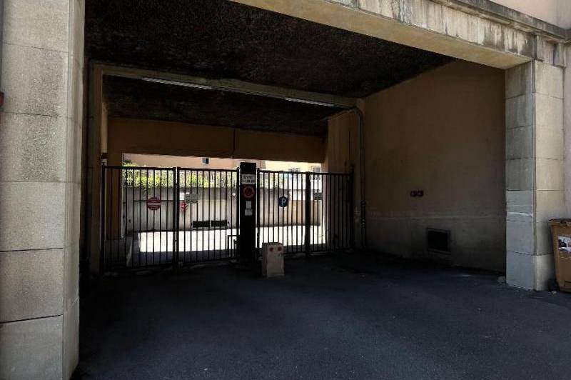 Garage fermÉ en centre ville dans résidence sécurisée  ...