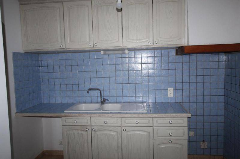 Appartement dans mas - garage - cour cloturee  ...